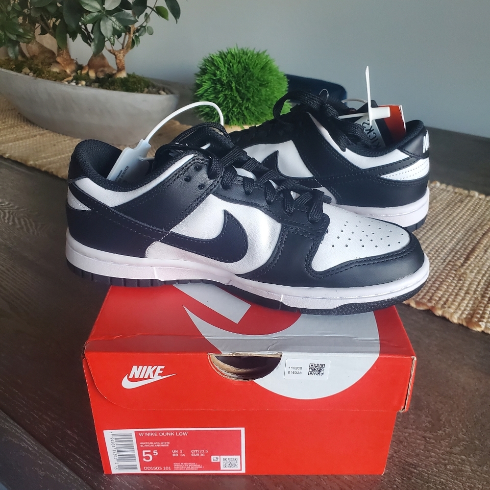 Nike Dunk Low Panda